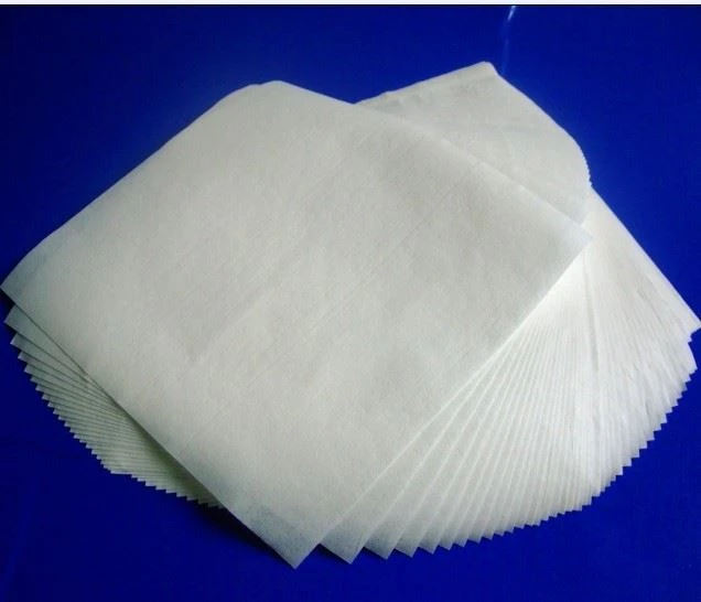 Nonwoven cleanroom wipes
